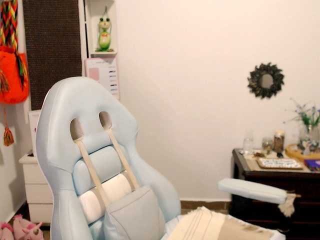maryline-w live cam on BongaCams