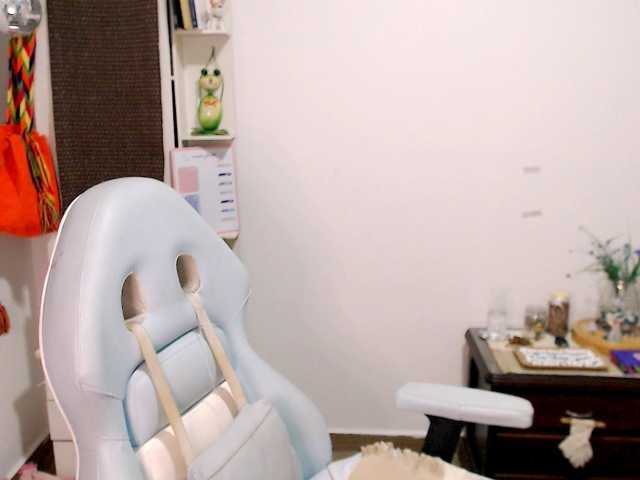 maryline-w live cam on BongaCams