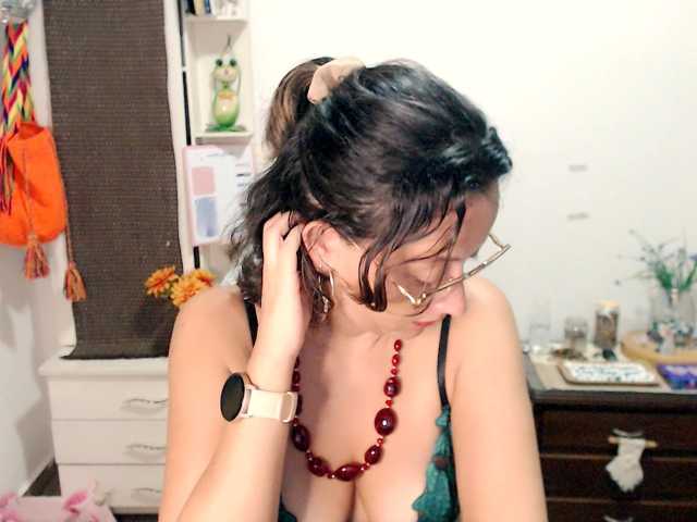 maryline-w live cam on BongaCams
