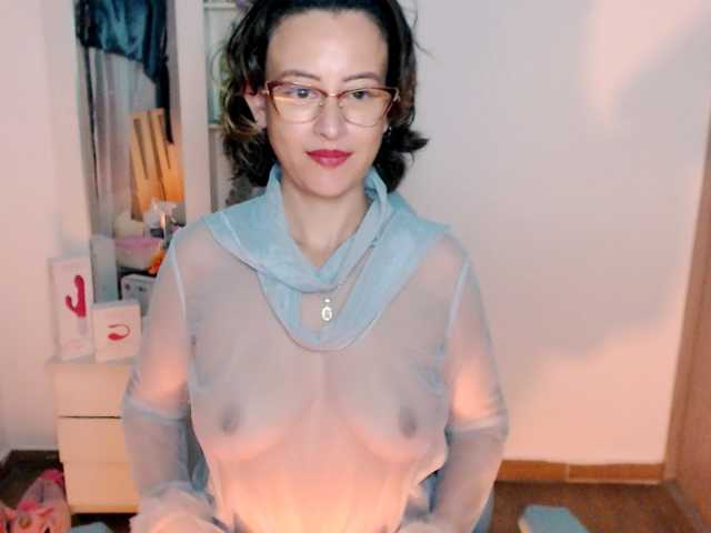 maryline-w live cam on BongaCams