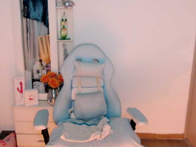 maryline-w live cam on BongaCams