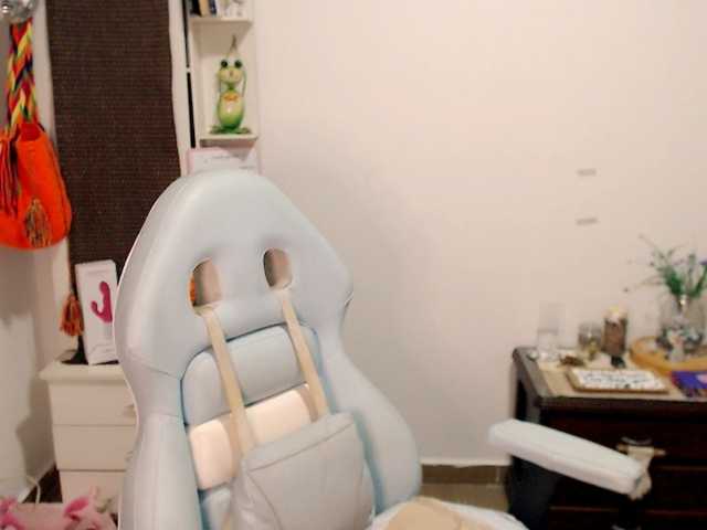 maryline-w live cam on BongaCams