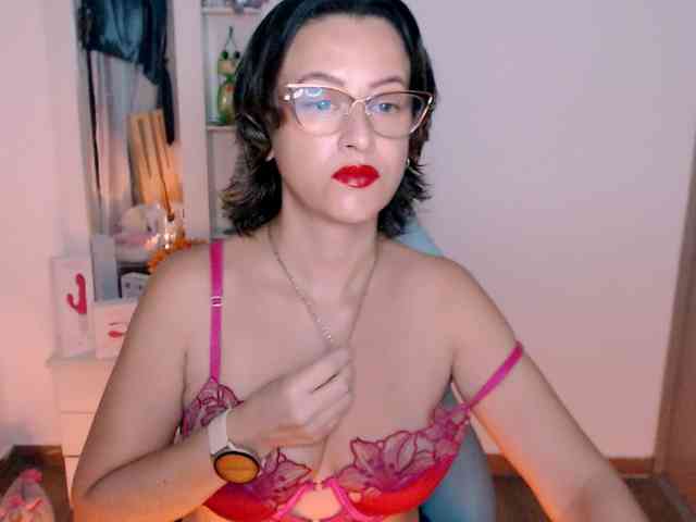 maryline-w Live Webcam on BongaCams