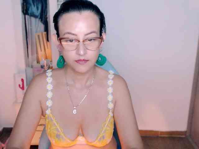 maryline-w webcam
