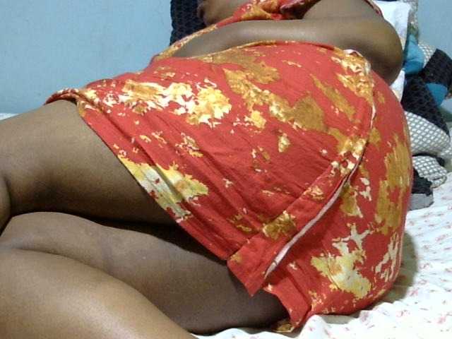 Petitetessy3 Прямой эфир на BongaCams