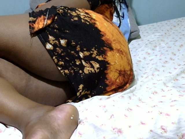 Petitetessy3 live cam on BongaCams