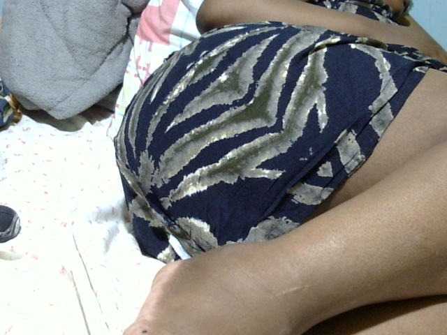 Petitetessy3 live cam on BongaCams