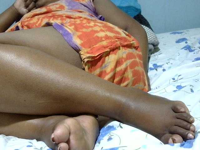 Petitetessy3 live cam on BongaCams