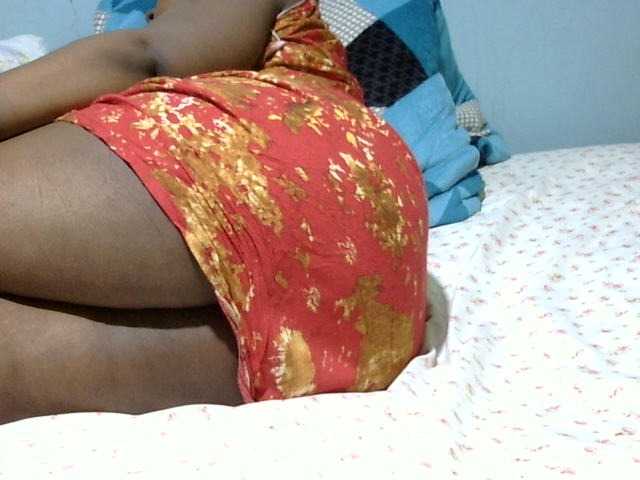 Petitetessy3 live cam on BongaCams