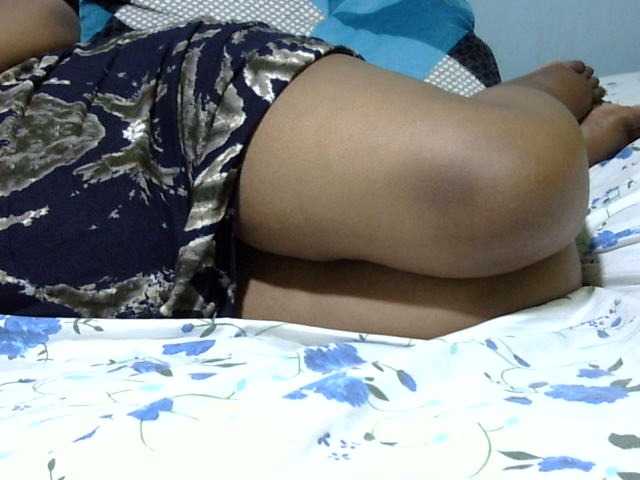 Petitetessy3 live webcam show