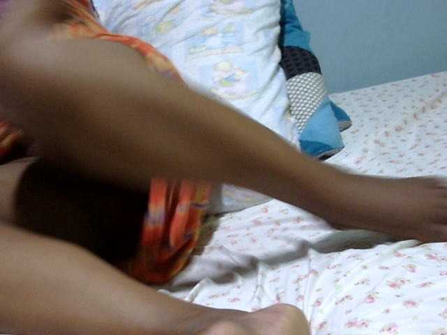 Petitetessy3 live cam on BongaCams