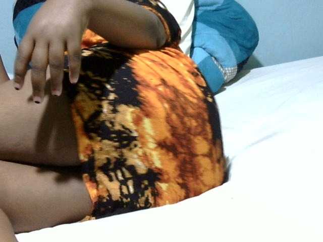 Petitetessy3 live cam on BongaCams