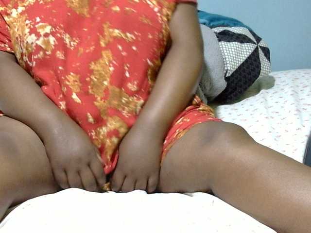 Petitetessy3 live cam on BongaCams