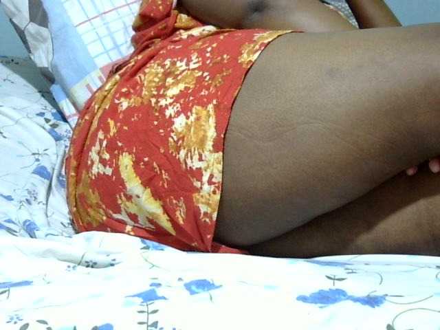 Petitetessy3 live cam on BongaCams