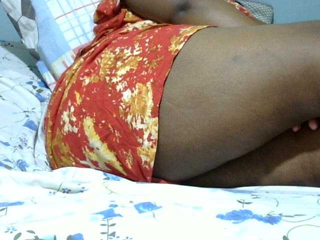 Petitetessy3 live cam on BongaCams