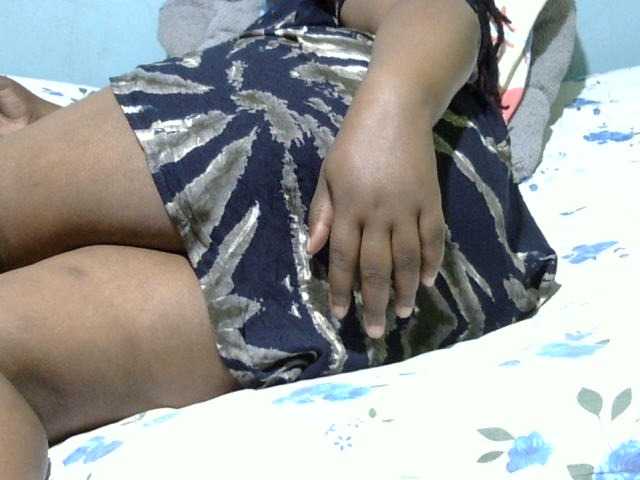 Petitetessy3 live cam on BongaCams
