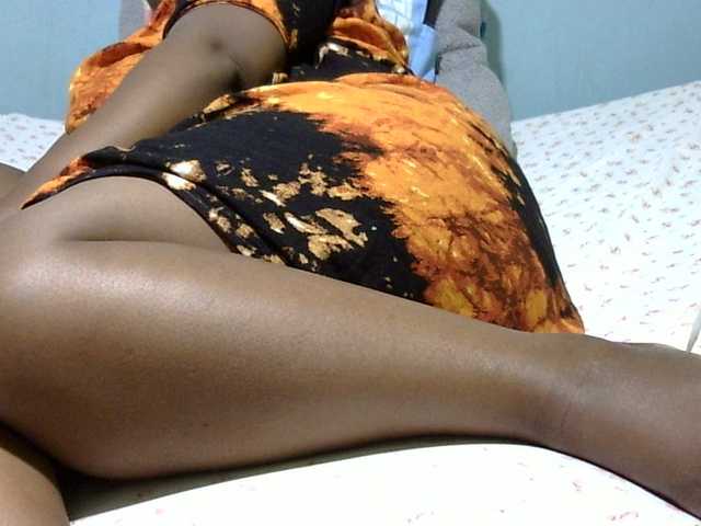 Petitetessy3 live cam on BongaCams