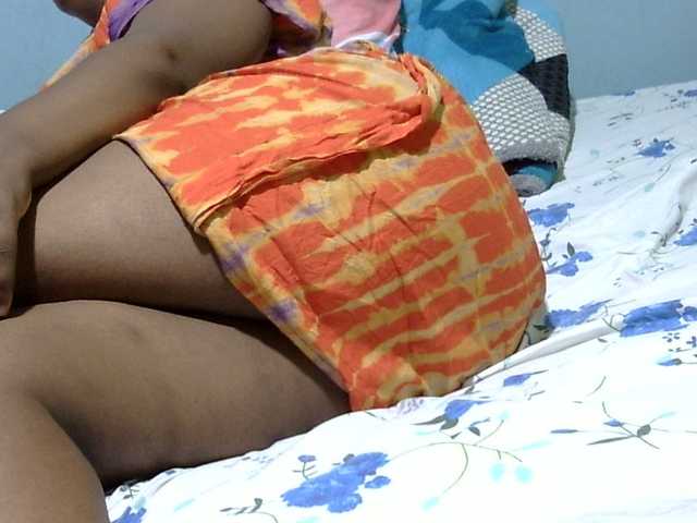 Petitetessy3 live cam on BongaCams