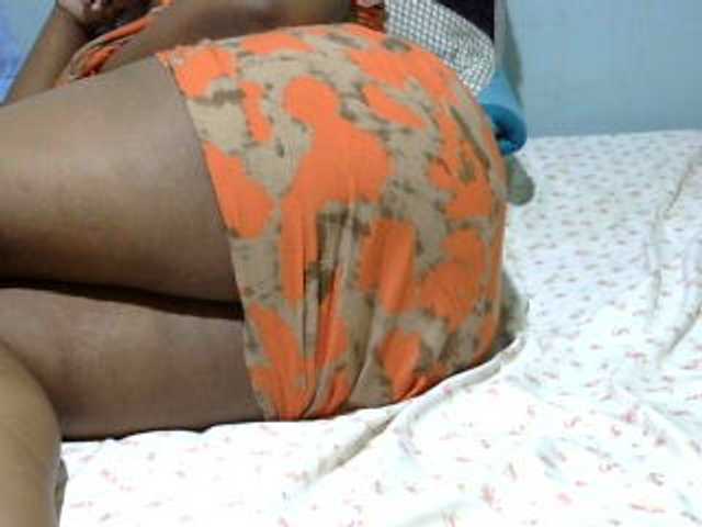 Petitetessy3 live webcam show