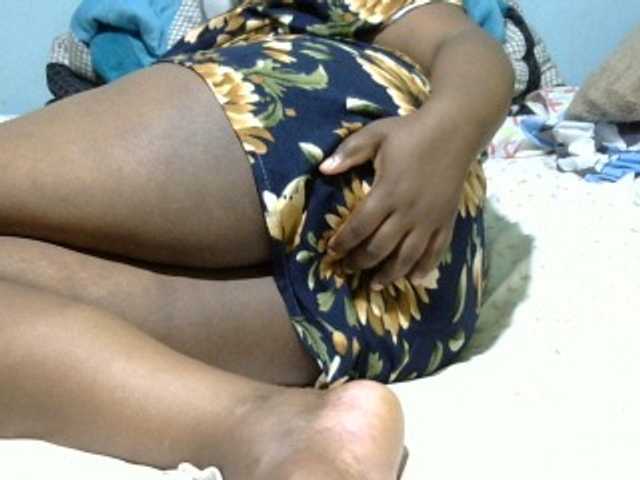 Petitetessy3 live cam on BongaCams