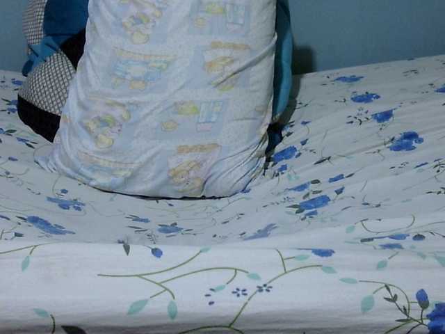 Petitetessy3 live cam on BongaCams