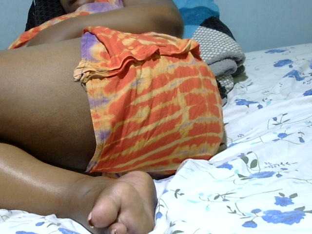 Petitetessy3 live cam on BongaCams