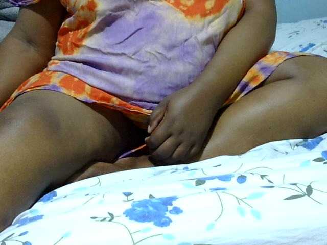 Petitetessy3 live webcam show