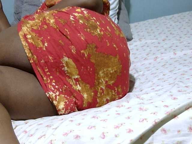 Petitetessy3 live cam on BongaCams