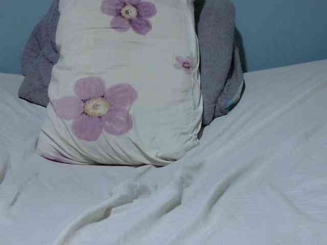 Petitetessy3 webcam
