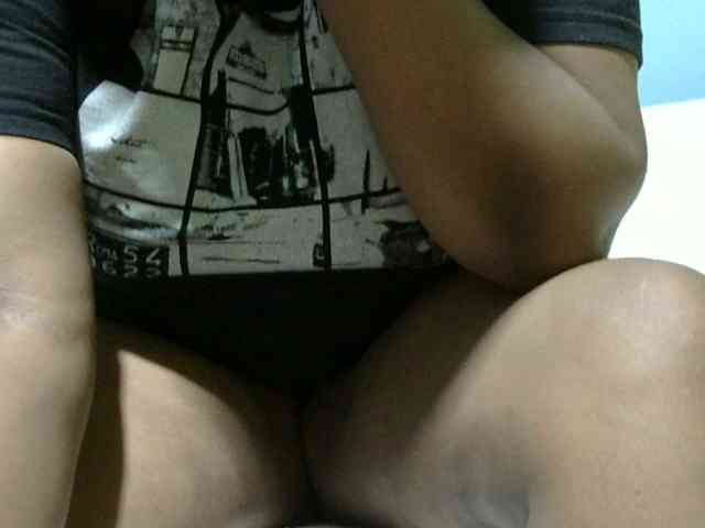 Petitetessy3 webcam