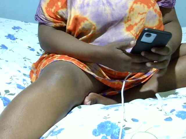 Petitetessy3 webcam