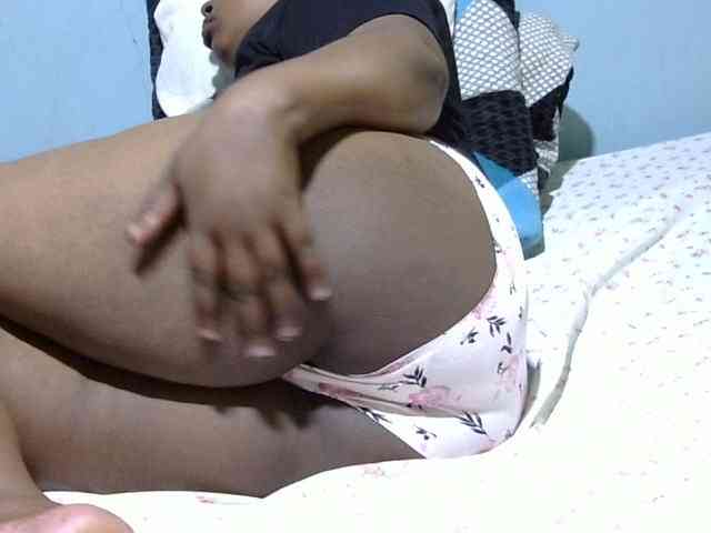 Petitetessy3 webcam