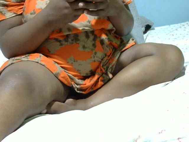 Petitetessy3 webcam