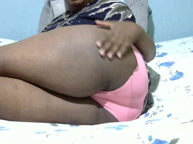 Petitetessy3 webcam