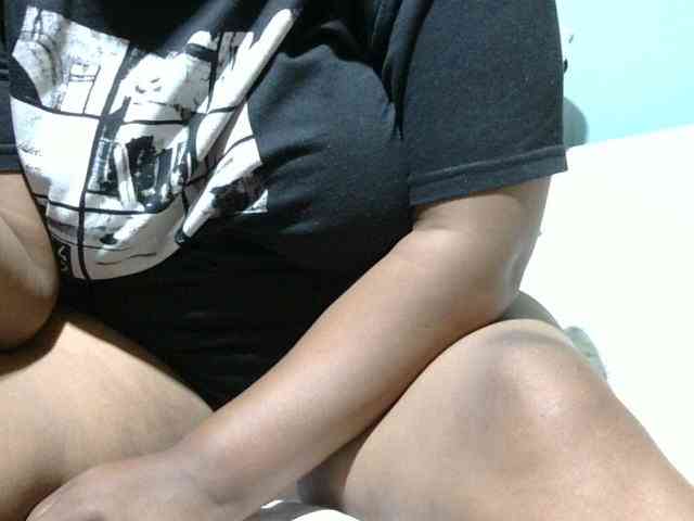 Petitetessy3 webcam