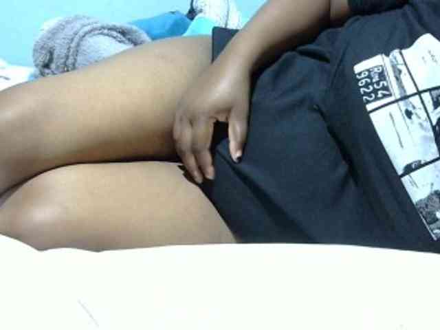 Petitetessy3 webcam