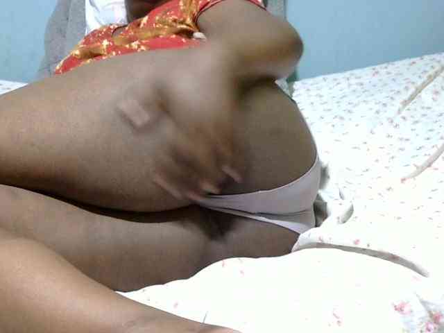 Petitetessy3 webcam