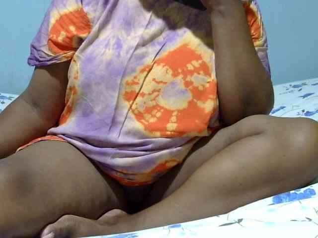 Petitetessy3 webcam