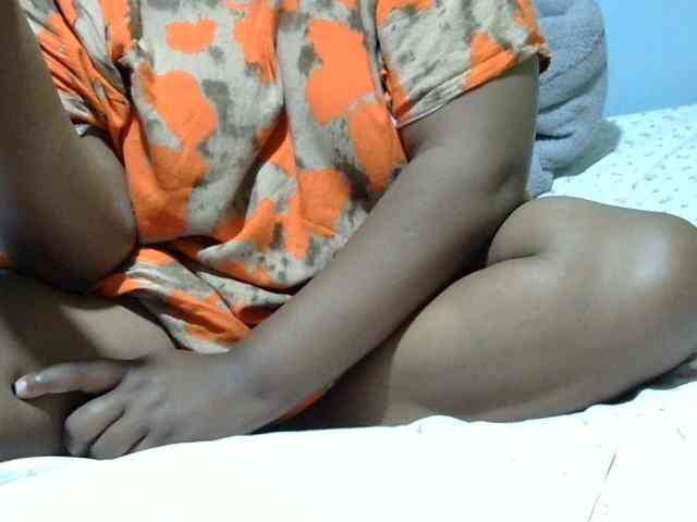 Petitetessy3 webcam