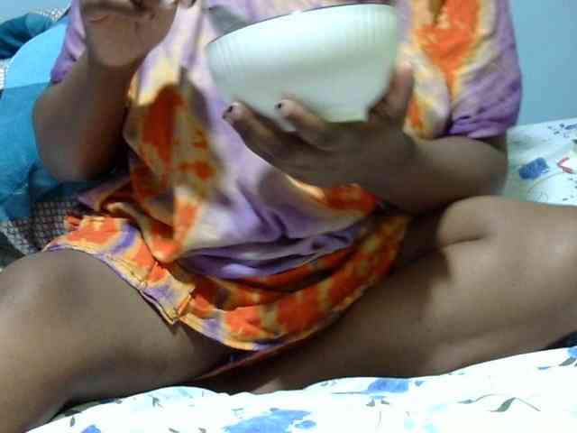 Petitetessy3 webcam