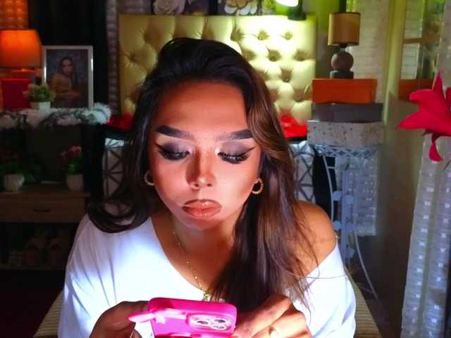 ParisianDoll — live trans cam