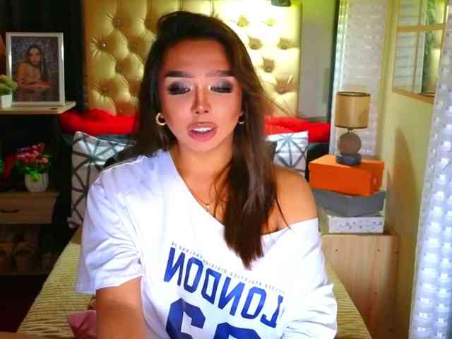 ShaneImpress Live Webcam on BongaCams