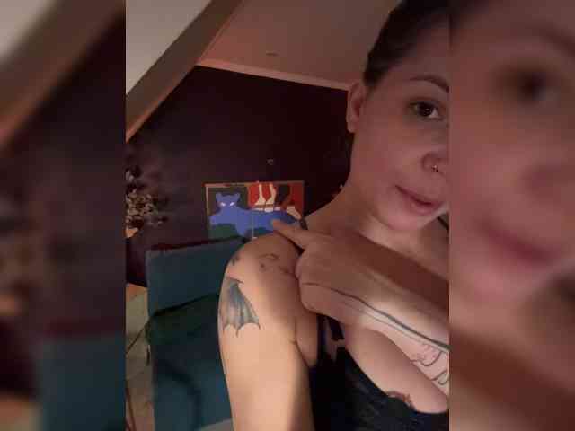 LissaTatt webcam