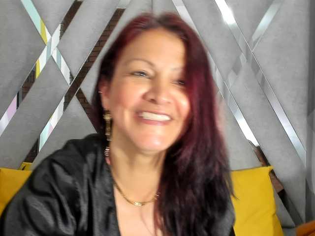 Mulansexy01 live cam on BongaCams