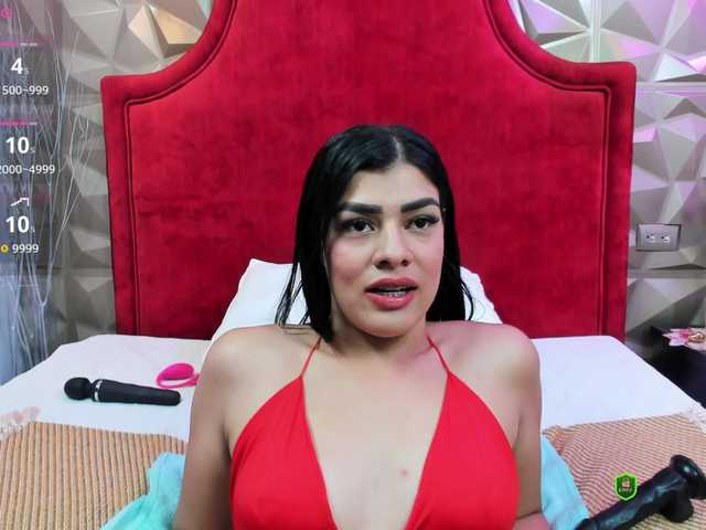MeganWade live cam on BongaCams