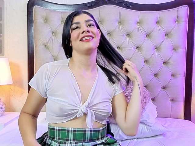 MeganWade live cam on BongaCams