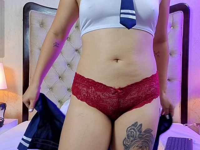 MeganWade live cam on BongaCams