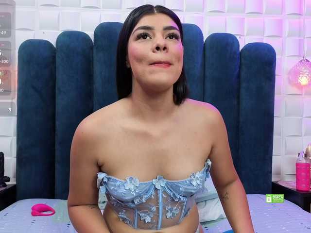 MeganWade live cam on BongaCams