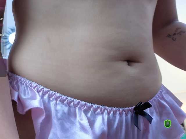 MeganWade live cam on BongaCams