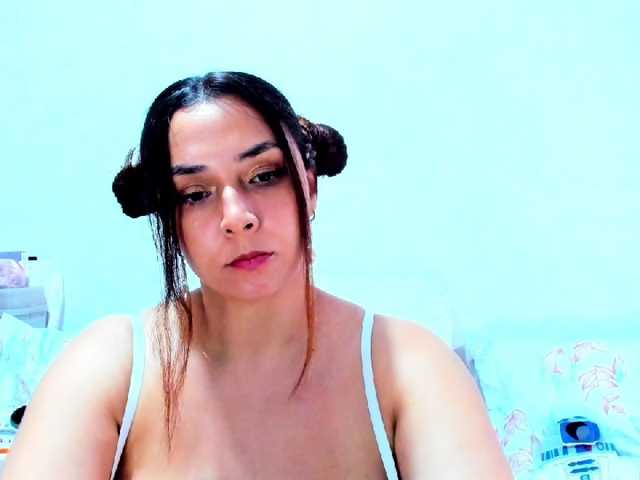 SuzyGamingFairy live cam preview